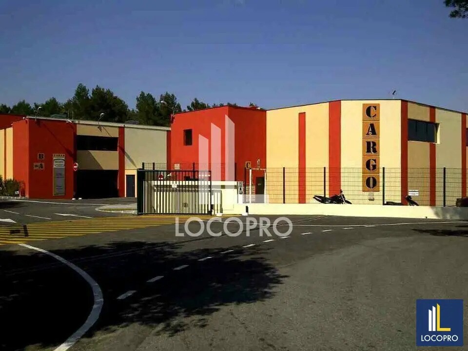 Flex in Antibes for lease Building Photo- Image 1 of 4