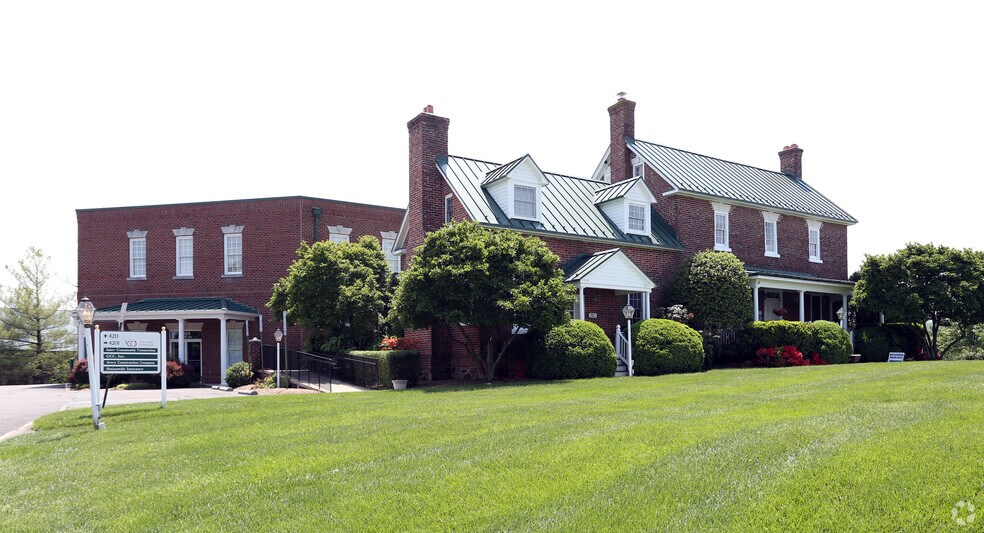 42014211 Pleasant Valley Rd, Chantilly, VA 20151 Pleasant Valley