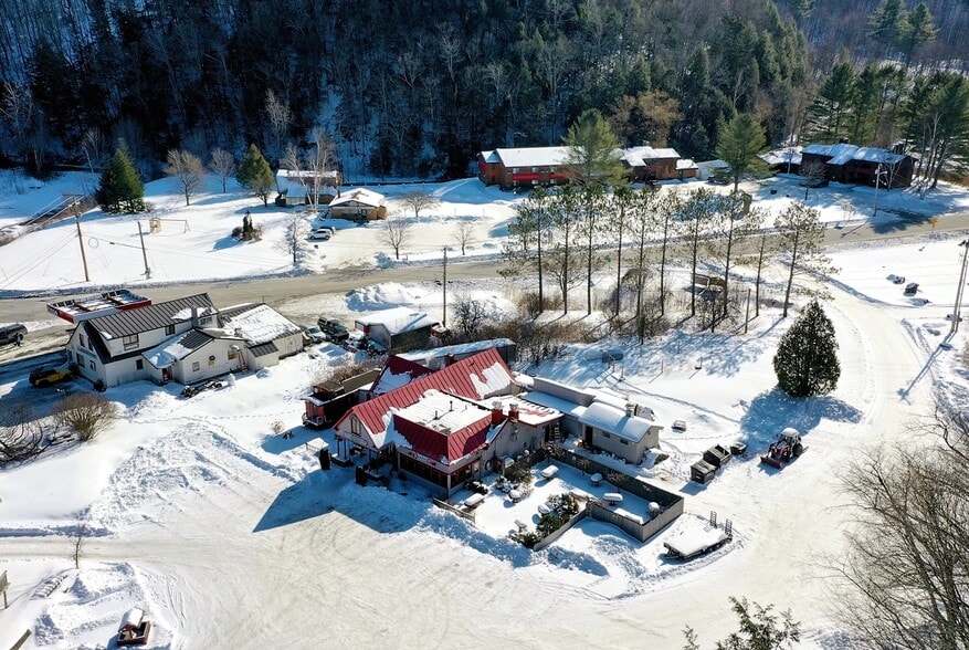 36 US Route 4, Killington, VT for sale - Building Photo - Image 1 of 1