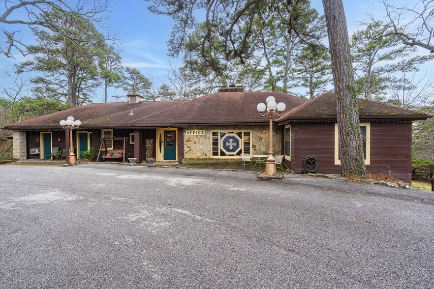 352 W Van Buren, Eureka Springs, AR for sale - Building Photo - Image 1 of 59