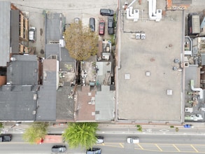 676 Bloor St W, Toronto, ON - AERIAL map view - Image1