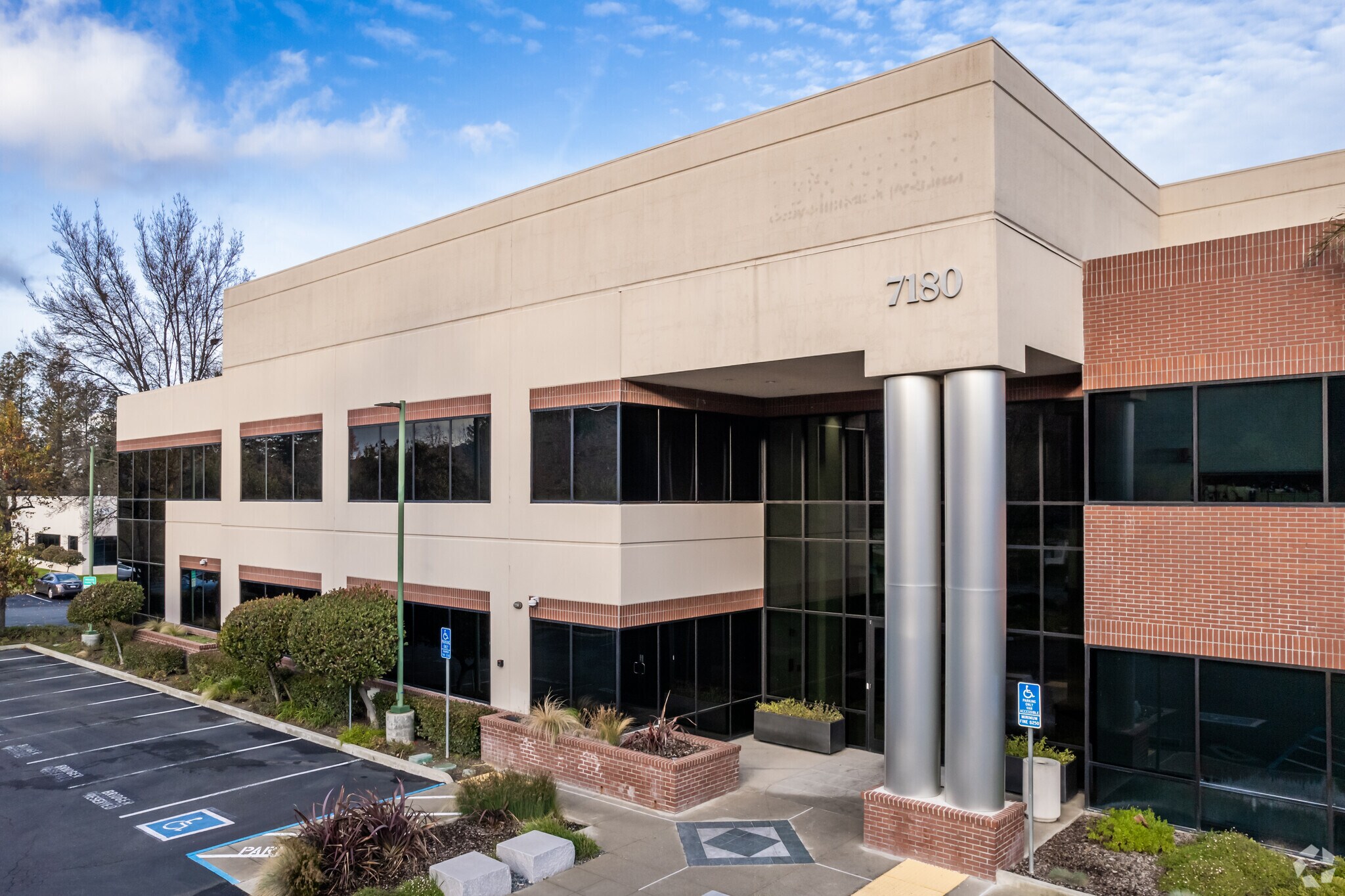 7180 Koll Center Pky, Pleasanton, CA for lease Building Photo- Image 1 of 7