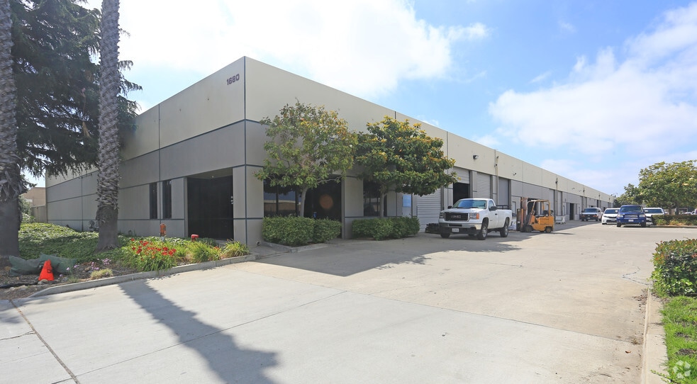 1680 W Winton Ave, Hayward, CA 94545