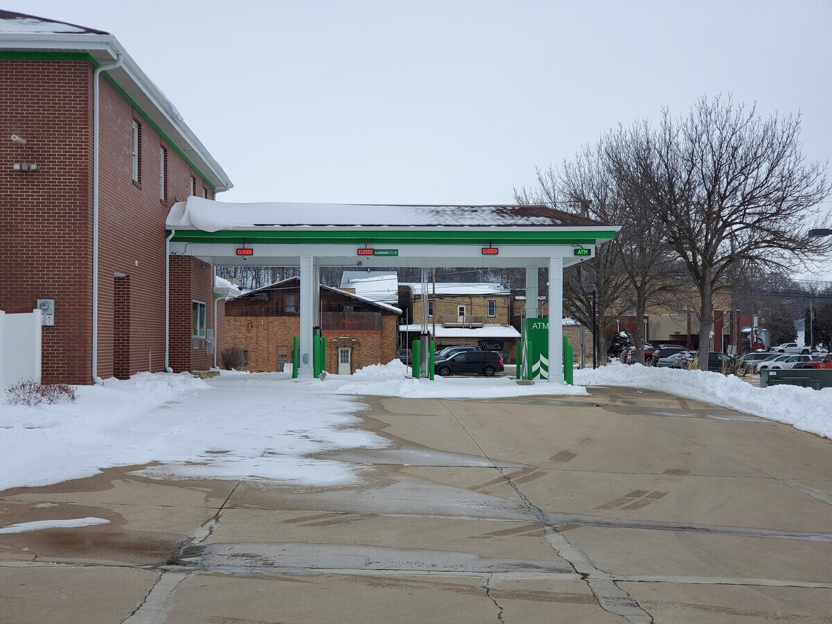 207 Wells St, Darlington, WI 53530