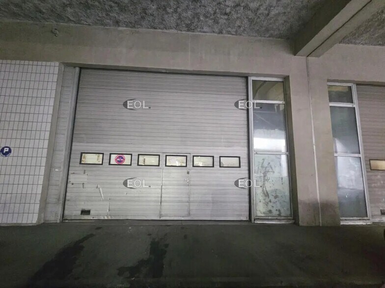 Flex in Ivry-sur-Seine for lease - Building Photo - Image 1 of 13