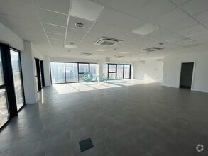 Office in Segovia, Segovia for lease Interior Photo- Image 1 of 9