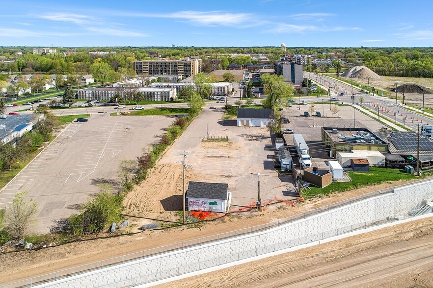 1102 2nd St NE, Hopkins, MN for sale - Aerial - Image 2 of 3