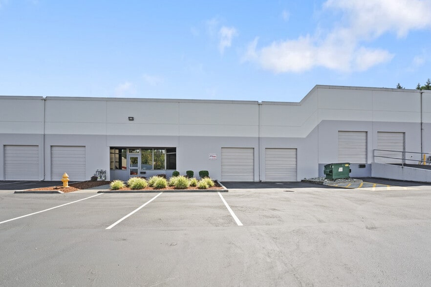 4487-4497 S 134th Plz, Tukwila, WA for lease - Building Photo - Image 2 of 7