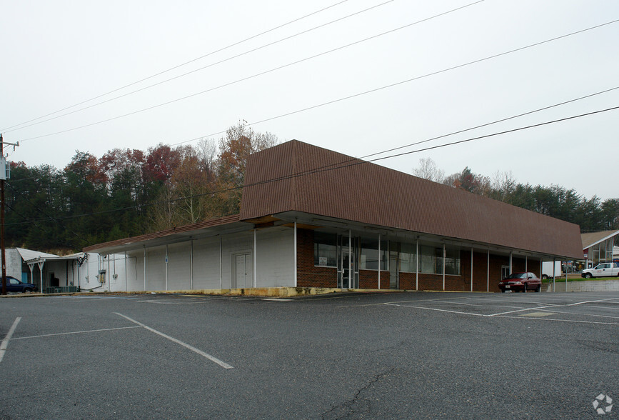 801-803 W Lebanon St, Mount Airy, NC for sale - Primary Photo - Image 1 of 1