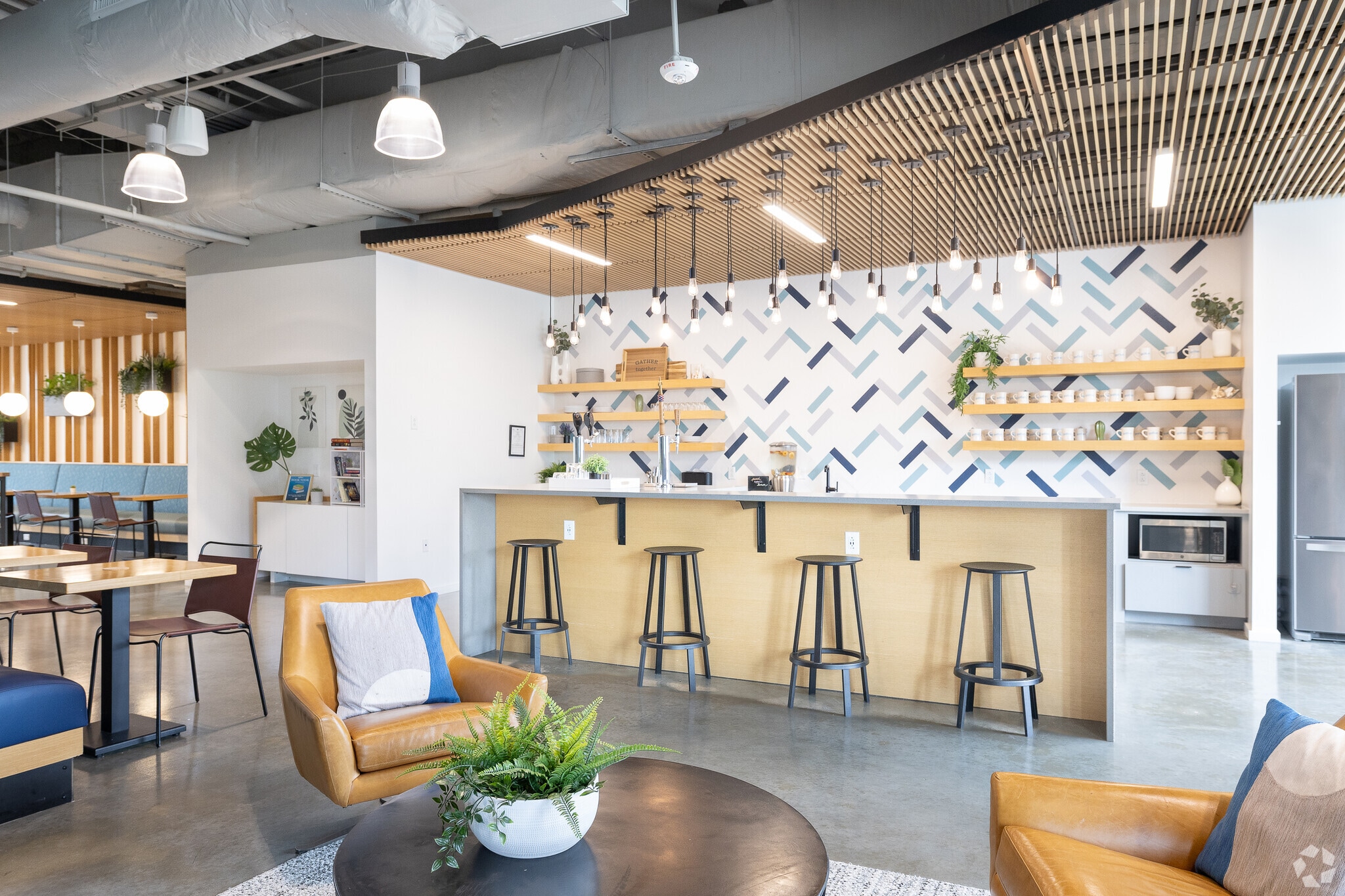 700 Tech Center Pky, Newport News, VA for lease Interior Photo- Image 1 of 30