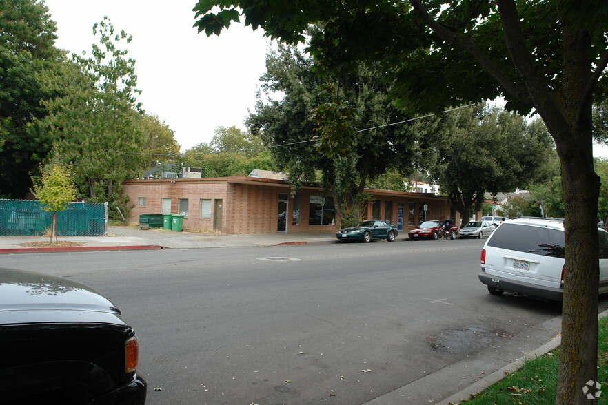 631-647 Flume St, Chico, CA for sale - Primary Photo - Image 1 of 1