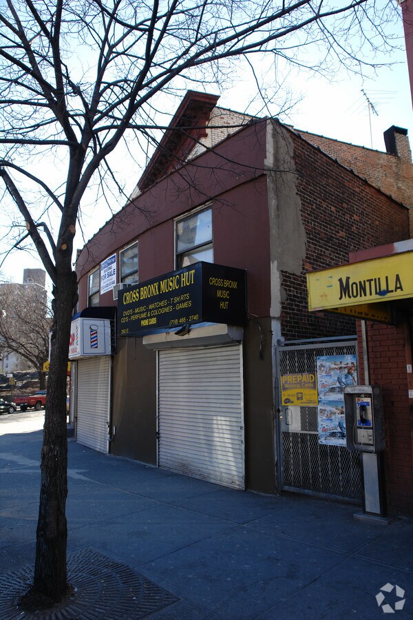 292 Burnside Ave, Bronx, NY 10457