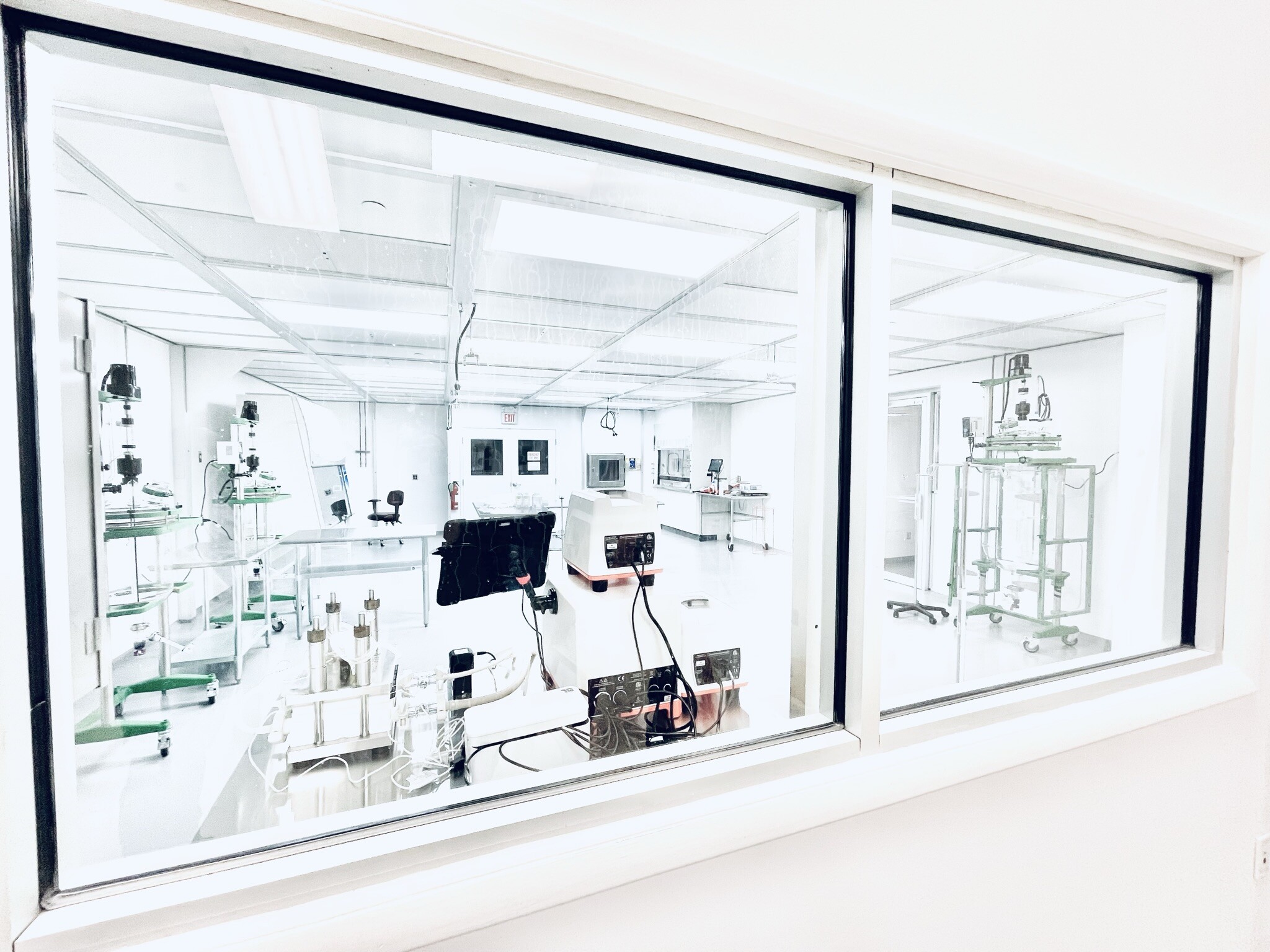 1 Deer Park Dr, Monmouth Junction, NJ for lease Interior Photo- Image 1 of 14