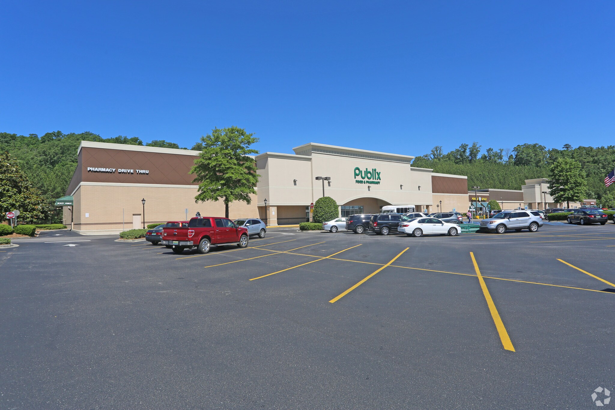 300-410 Doug Baker Blvd, Birmingham, AL for sale Primary Photo- Image 1 of 1