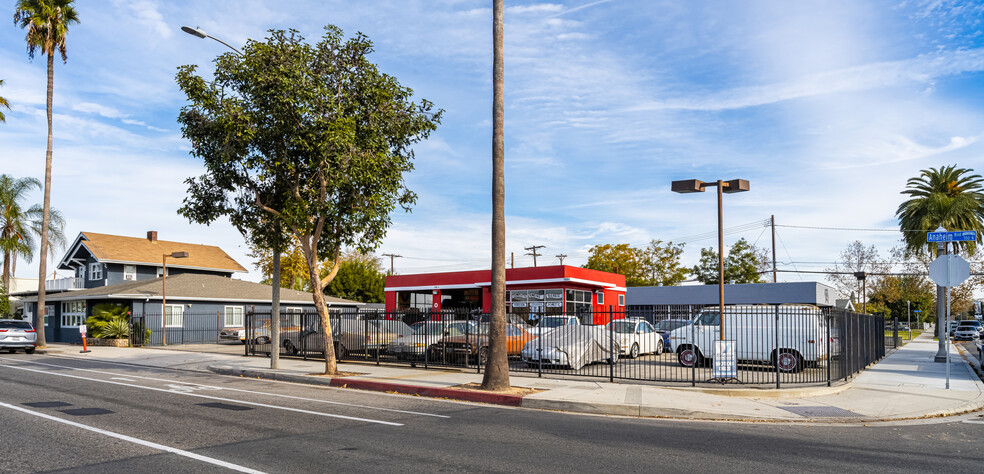 700 N Anaheim Blvd, Anaheim, CA for sale - Building Photo - Image 3 of 11