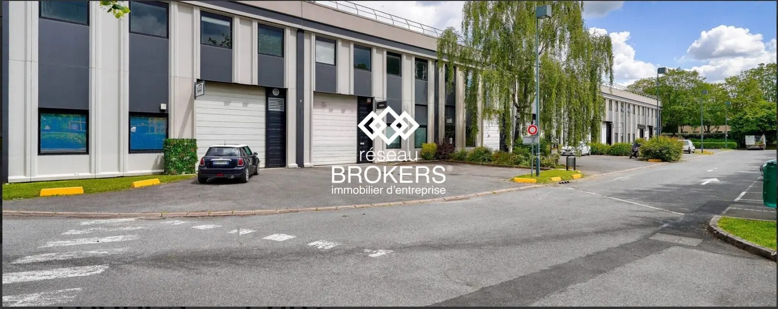 Industrial in Lognes for lease Building Photo- Image 1 of 6