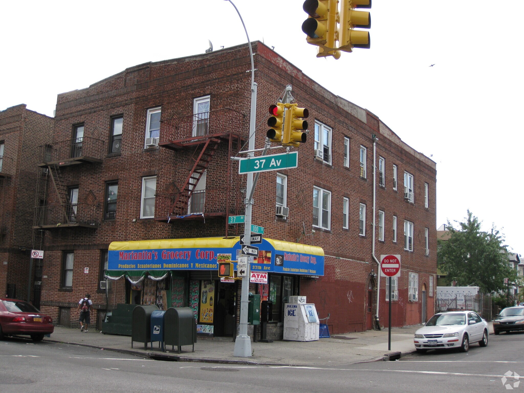 100-02 37th Ave, Flushing, NY for sale Primary Photo- Image 1 of 1
