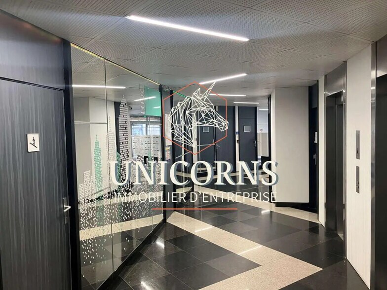 Office in Toulouse for lease - Building Photo - Image 2 of 6