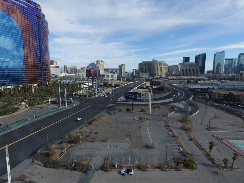 3685 W Flamingo Rd, Las Vegas, NV 89103 SEC Flamingo & Valley View