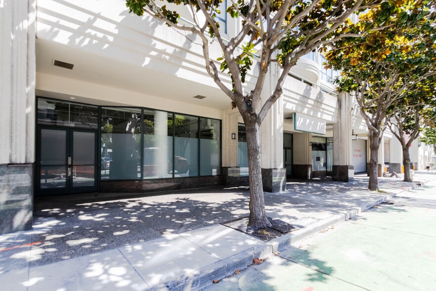 725-727 Folsom St, San Francisco, CA for lease - Building Photo - Image 2 of 10