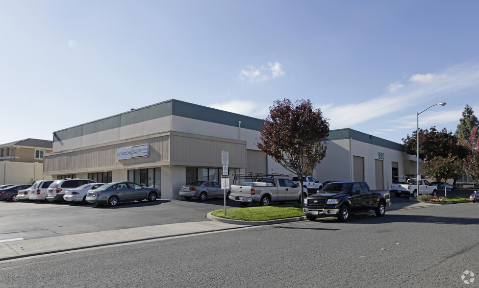 980 Garcia Ave, Pittsburg, CA for lease - Building Photo - Image 1 of 2