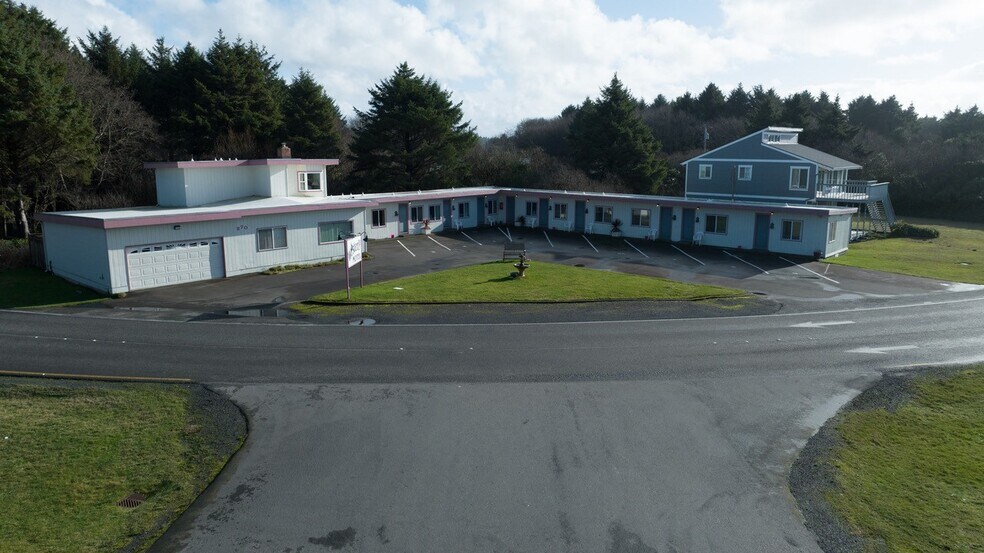 870 Ocean Shores Blvd, Ocean Shores, WA 98569