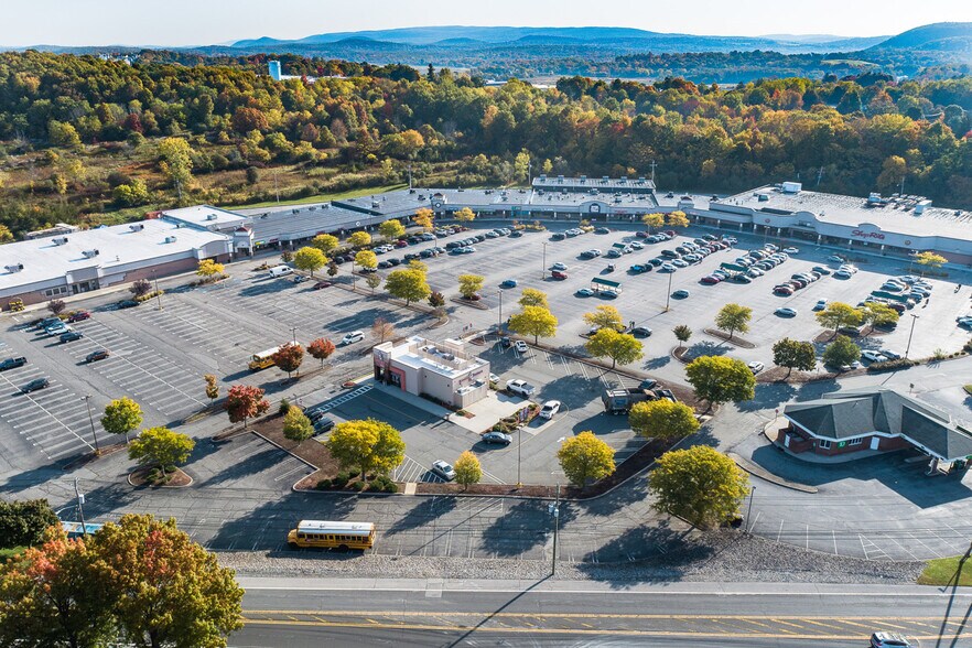 78 Brookside Ave, Chester, NY 10918 The Chester Mall