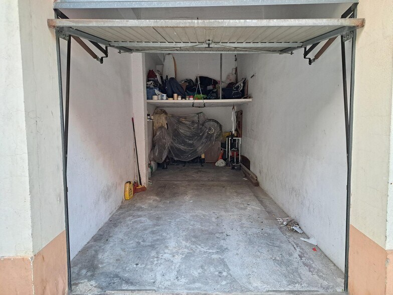 Retail in Alzira for sale - Building Photo - Image 1 of 6