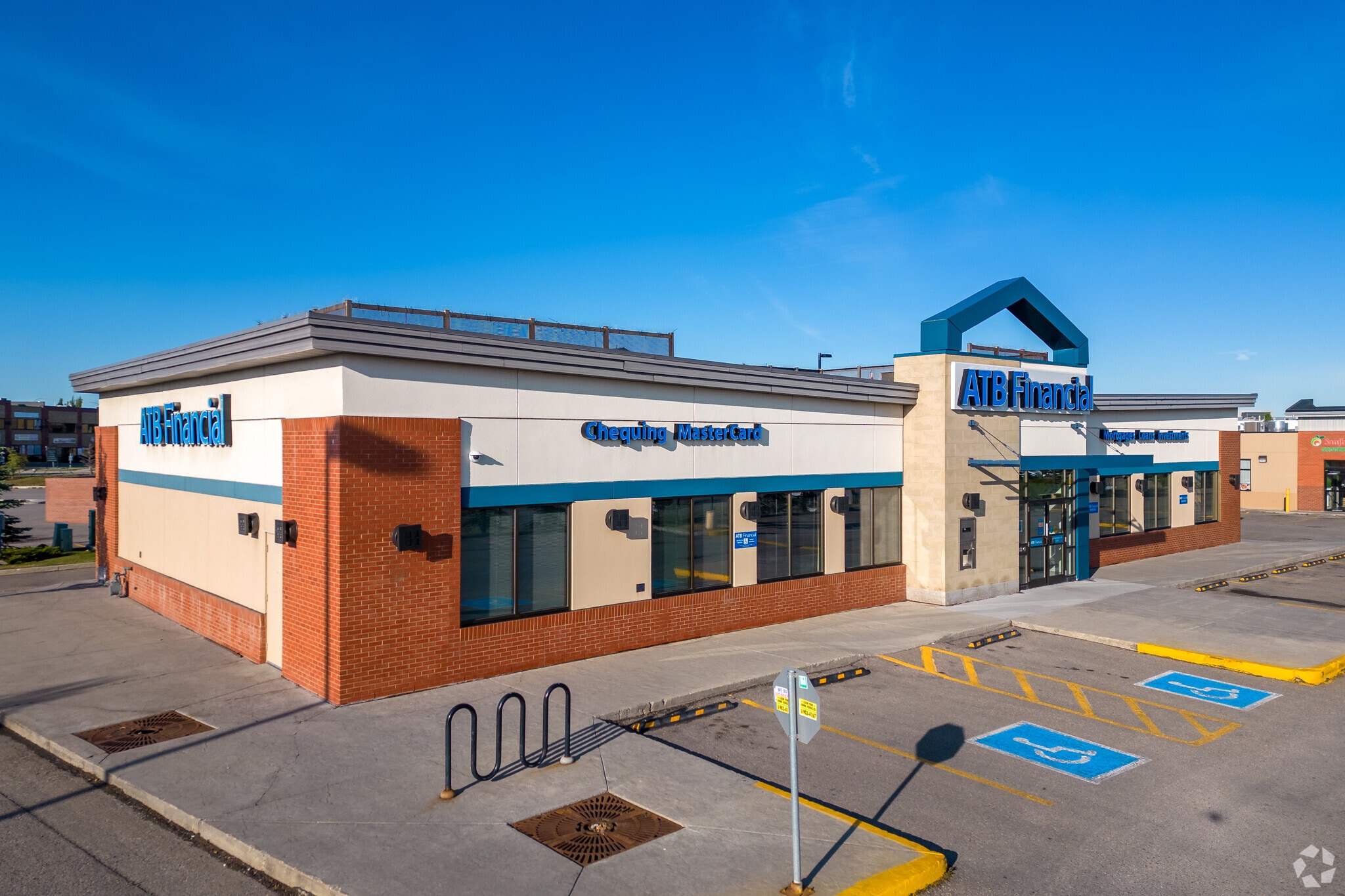 3660 Westwinds Dr NE, Calgary, AB for sale Primary Photo- Image 1 of 1