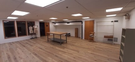 42-67 Eastern Ave, Saint Johnsbury, VT for lease Interior Photo- Image 1 of 2