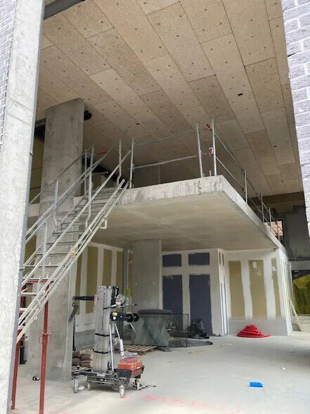 Flex in Vitry-sur-Seine for lease - Construction Photo - Image 2 of 4