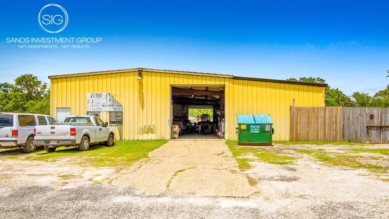 909 Ingalls Ave, Pascagoula, MS 39567