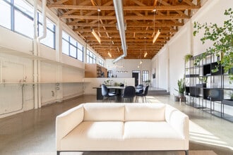 923 Harrison St, San Francisco, CA for lease Building Photo- Image 2 of 7