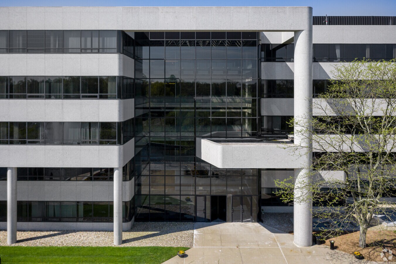 61 S Paramus Rd, Paramus, NJ 07652 Property Record