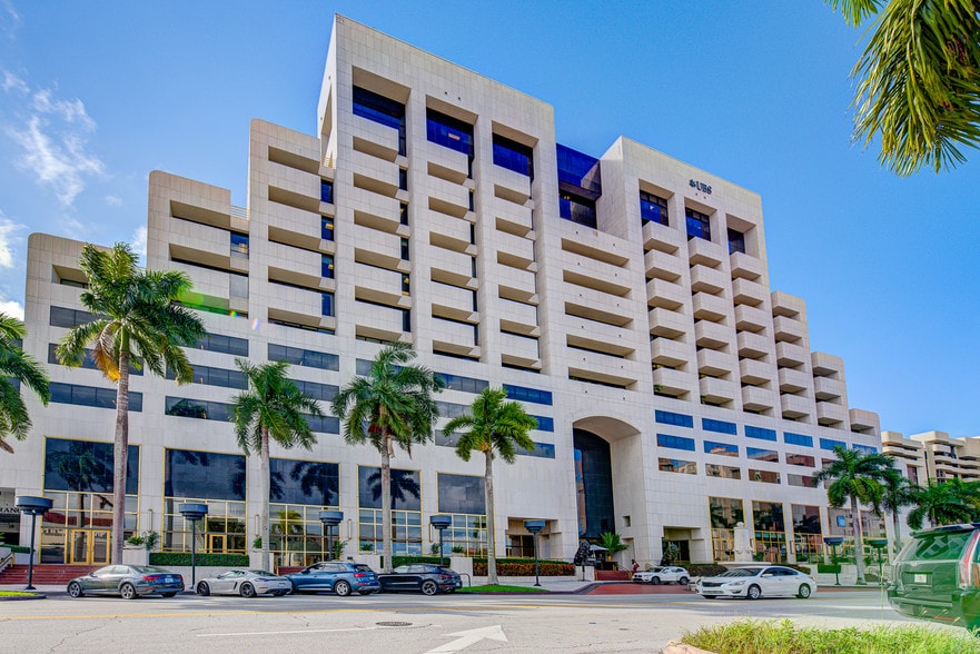 550 Biltmore Way, Coral Gables, FL for lease - Building Photo - Image 1 of 26