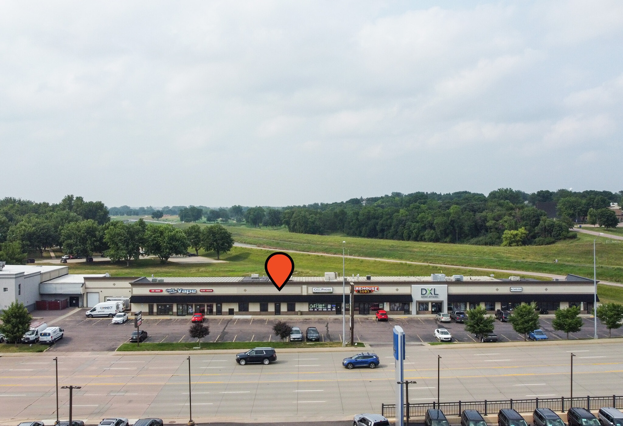 3502-3510 W 41st St, Sioux Falls, SD for lease Interior Photo- Image 1 of 8