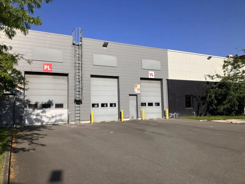 139 Rue Rateau, La Courneuve for lease - Building Photo - Image 3 of 9