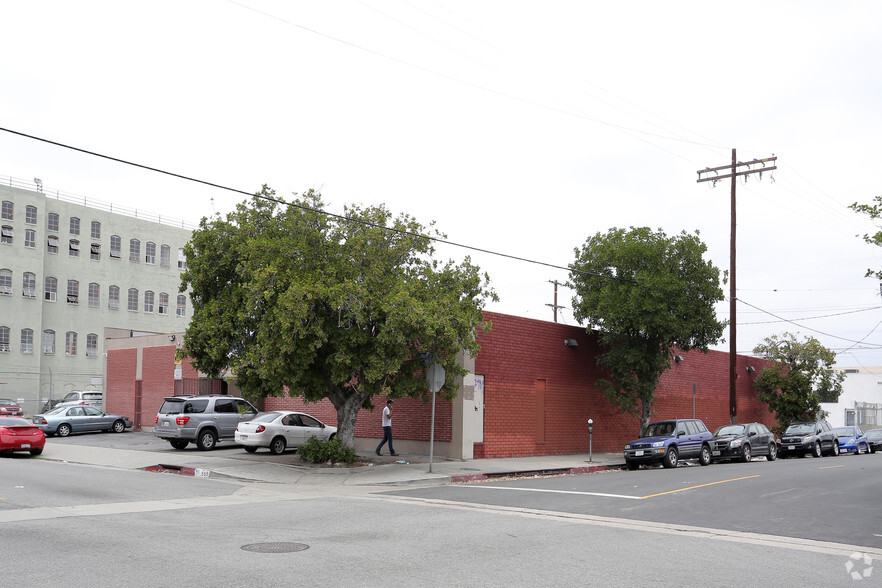 959 E Pico Blvd, Los Angeles, CA for sale - Building Photo - Image 3 of 6