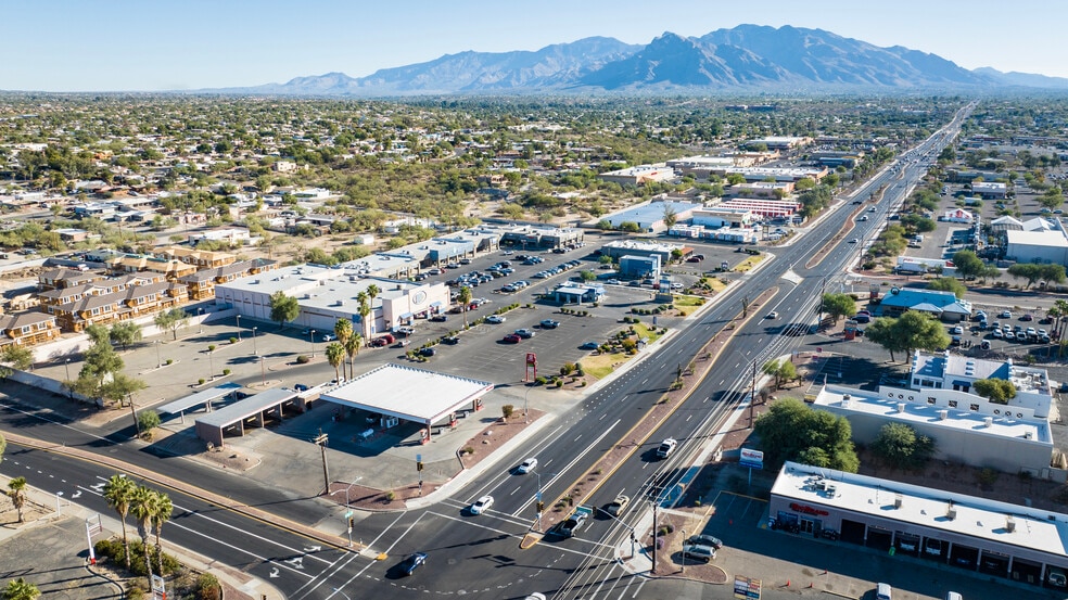 4080-4180 W Ina Rd, Tucson, AZ for lease - Building Photo - Image 3 of 7