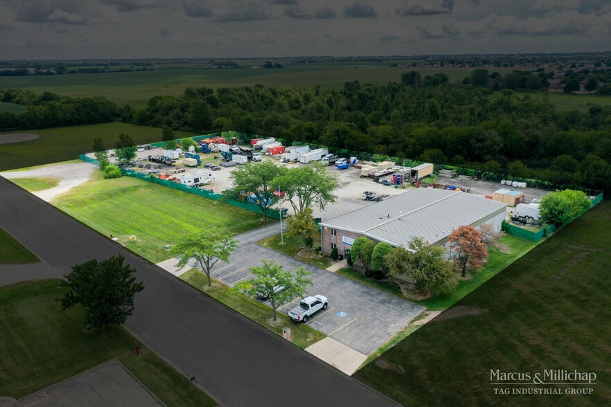 900 Country Creek Dr, New Lenox, IL for sale - Building Photo - Image 2 of 6