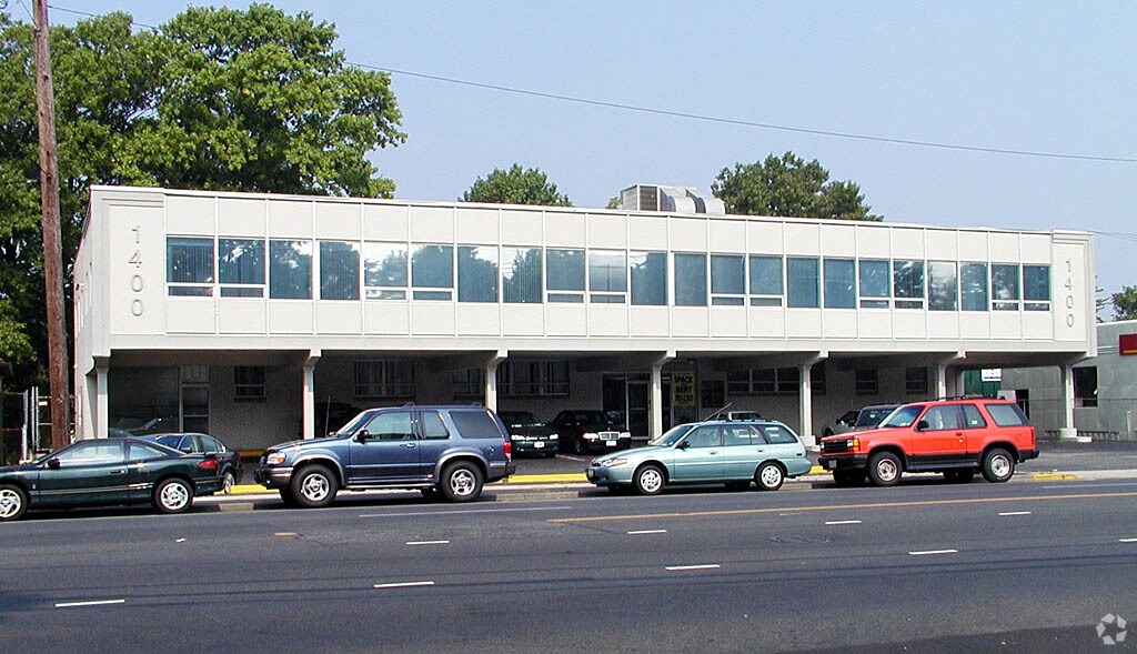 1400 Wantagh Ave, Wantagh, NY 11793