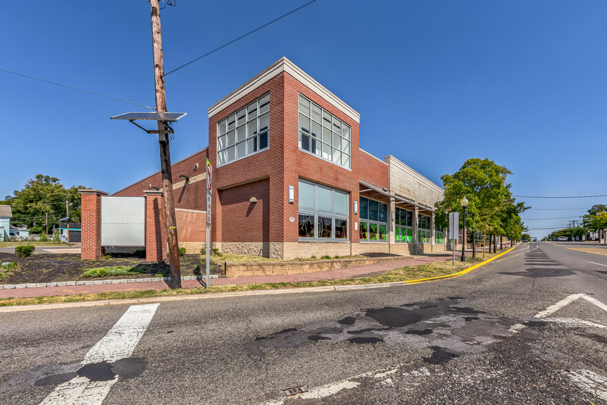 343 S Broad St, Woodbury, NJ for lease - Building Photo - Image 2 of 8