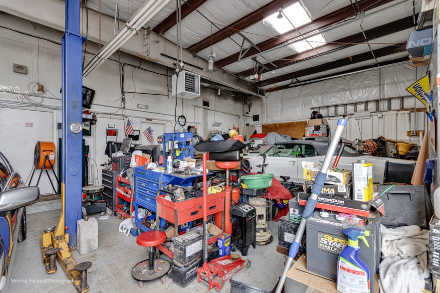 2535 Bernice Rd, Lansing, IL for sale - Building Photo - Image 2 of 39