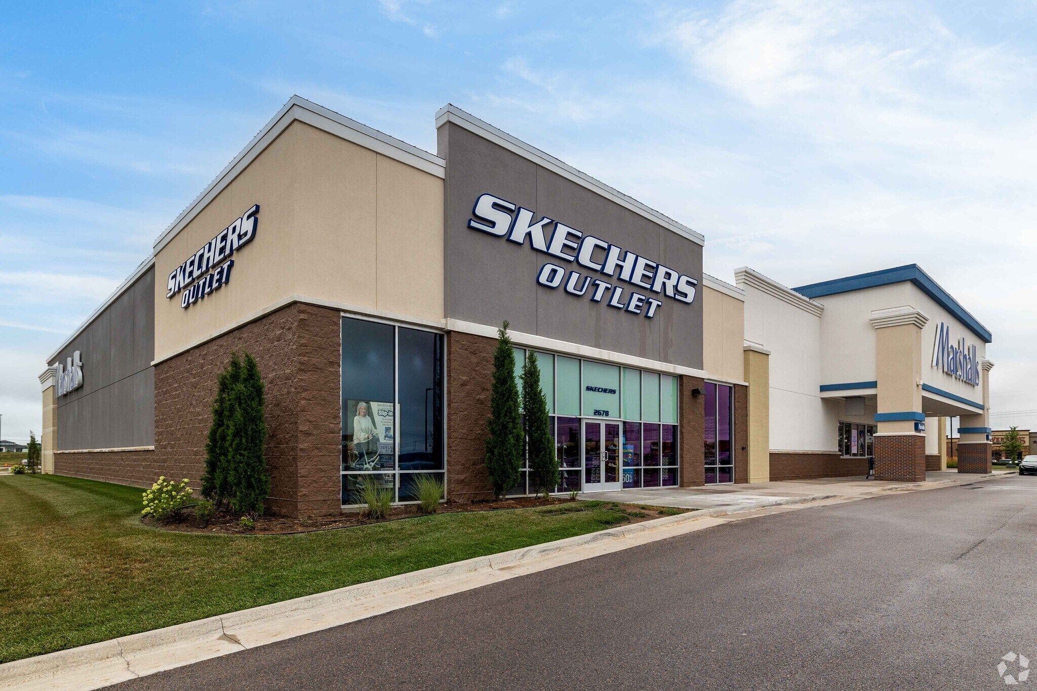 2676-2680 N Greenwich Ct, Wichita, KS for sale Primary Photo- Image 1 of 1