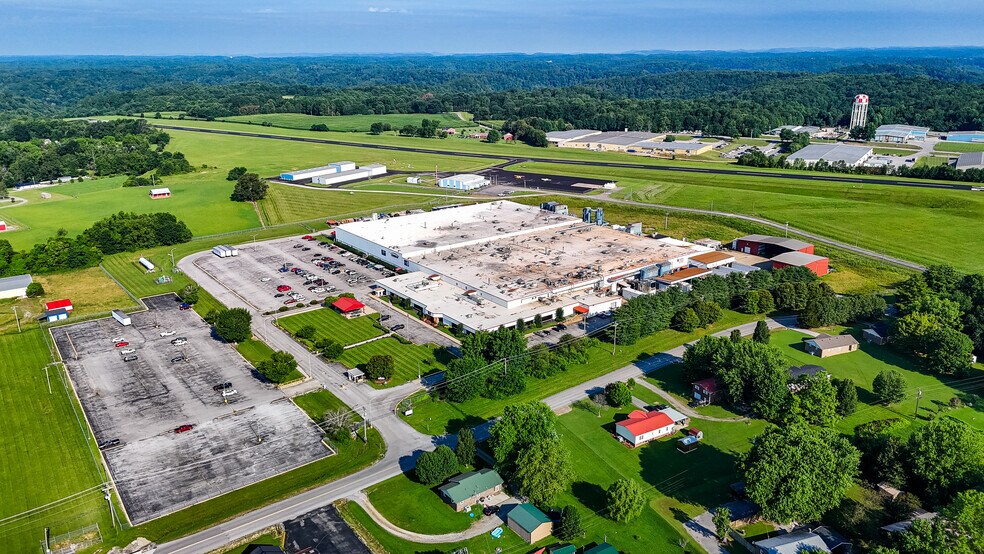 1 Grizzly Ln, Smithville, TN for lease - Building Photo - Image 3 of 6