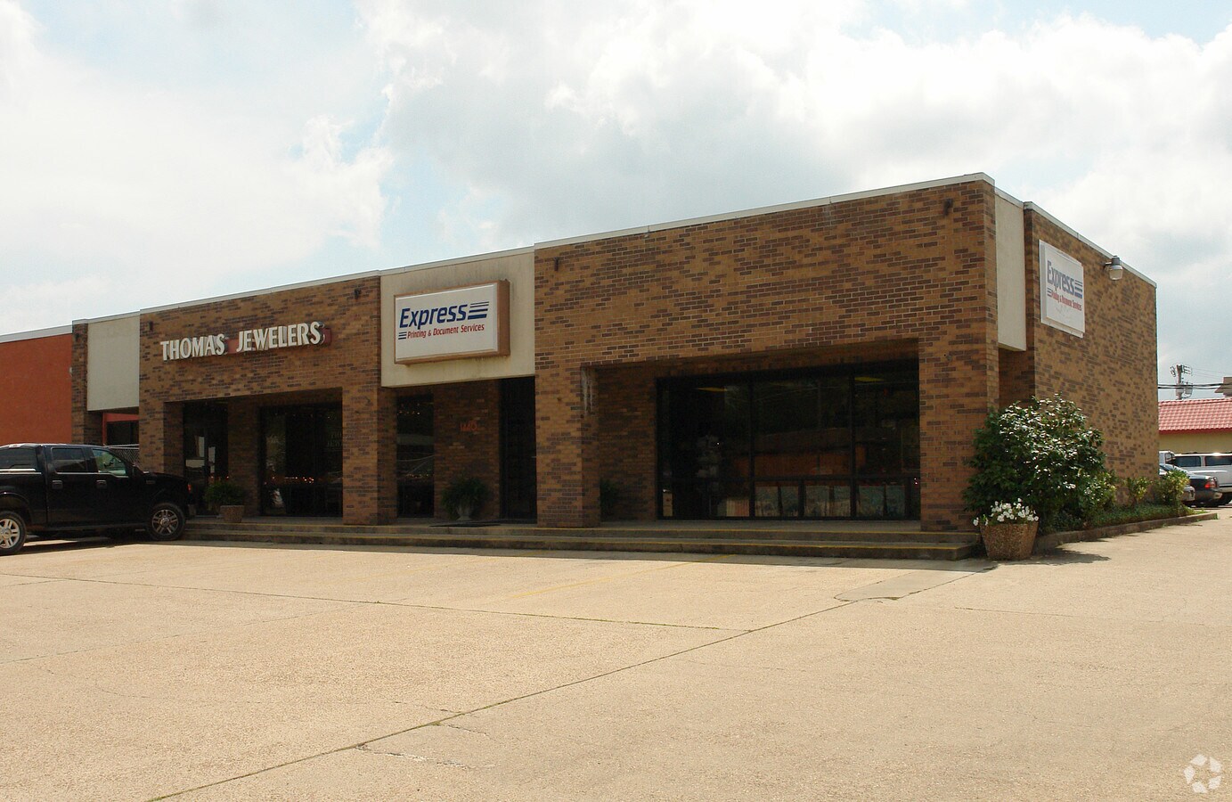 1440 Old Square Rd, Jackson, MS 39211