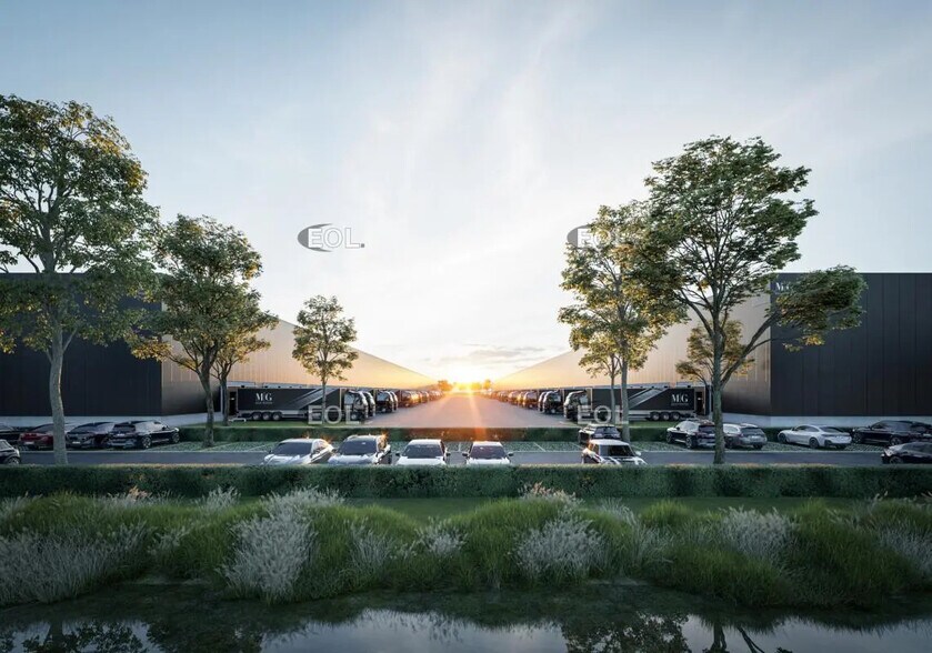 Industrial in Calais for lease - Building Photo - Image 3 of 5