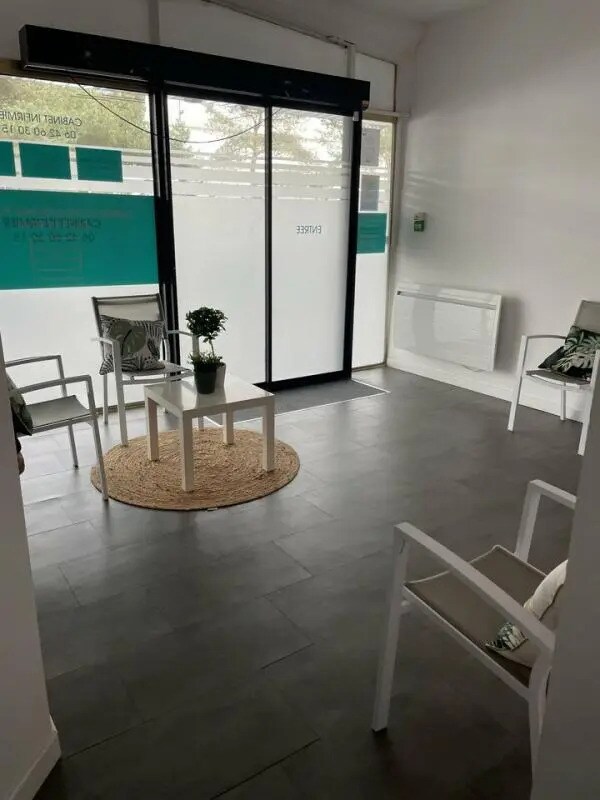 Retail in Brest for sale Interior Photo- Image 1 of 5