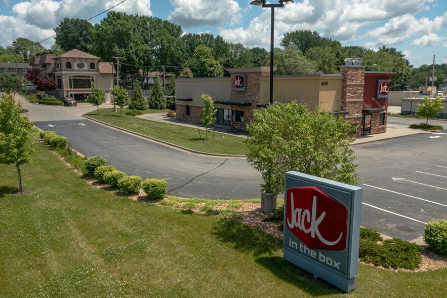 808 NW State Route 7, Blue Springs, MO for lease - Building Photo - Image 2 of 11