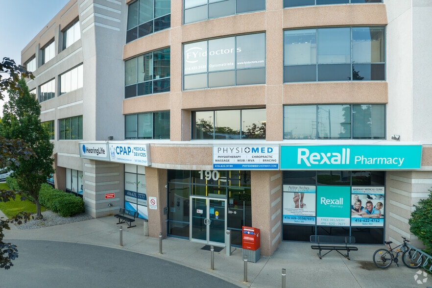 190 Sherway Dr, Toronto, ON M9C 5N2 Queensway Professional Centre